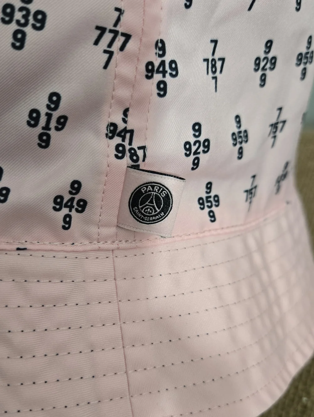 Nike Pink PANAME Bucket Hat